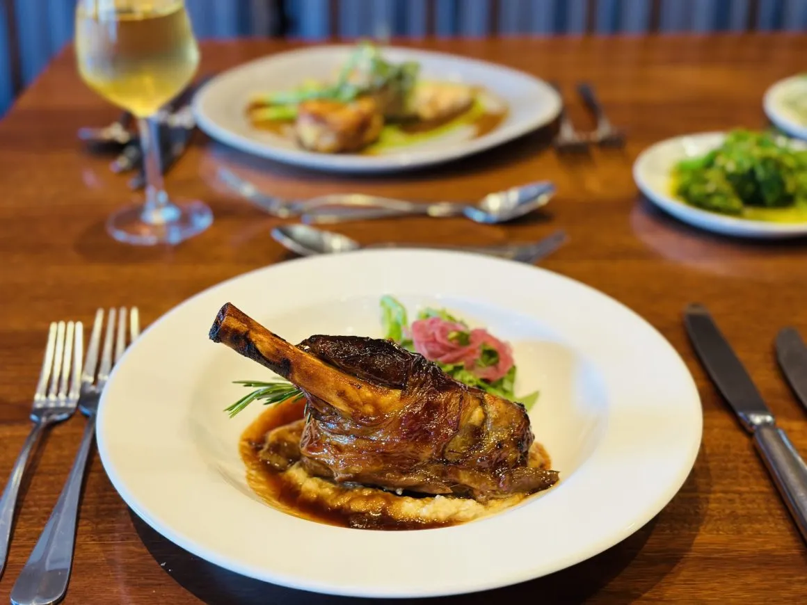 Festive Feasts Private Dining for All Sizes