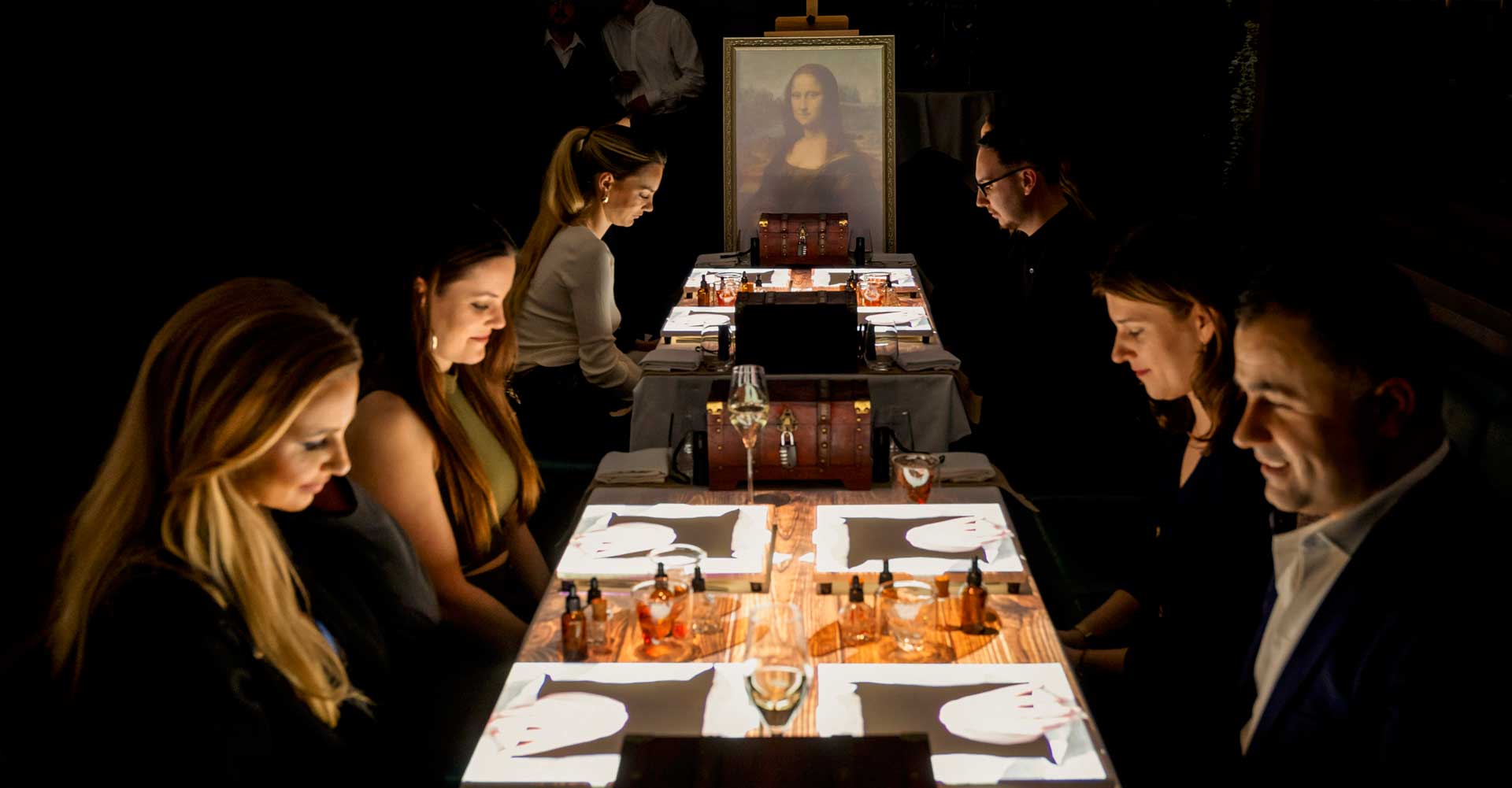 7 Paintings: Immersive Dining